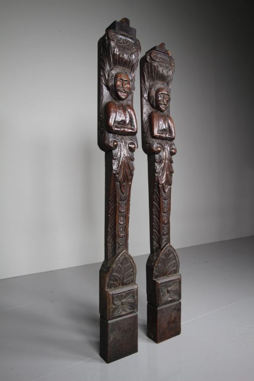 Large Pair of English Early 18th Century Antique Oak Figure Carvings