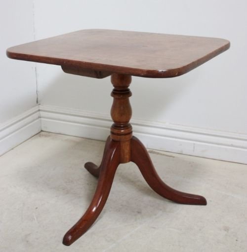 Antique Georgian Mahogany Tripod Coffee Table