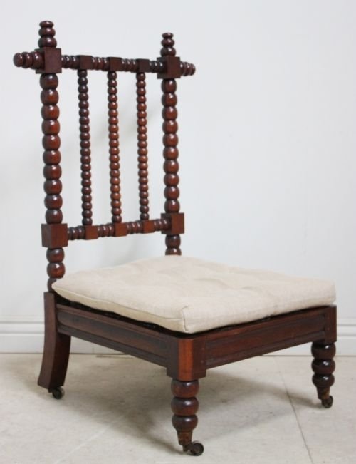 Mid-victorian Oak Bobbin Chair. Circa 1850.