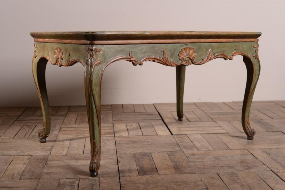 19th Century Elegant Low Table in Original Paint