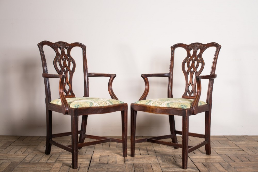 Superb Quality Pair of English Antique Mahogany Armchairs