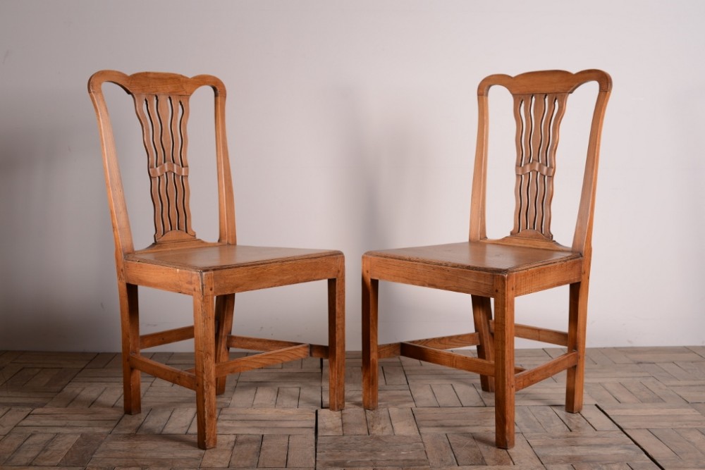 Pair of Georgian Antique Elm Side Chairs