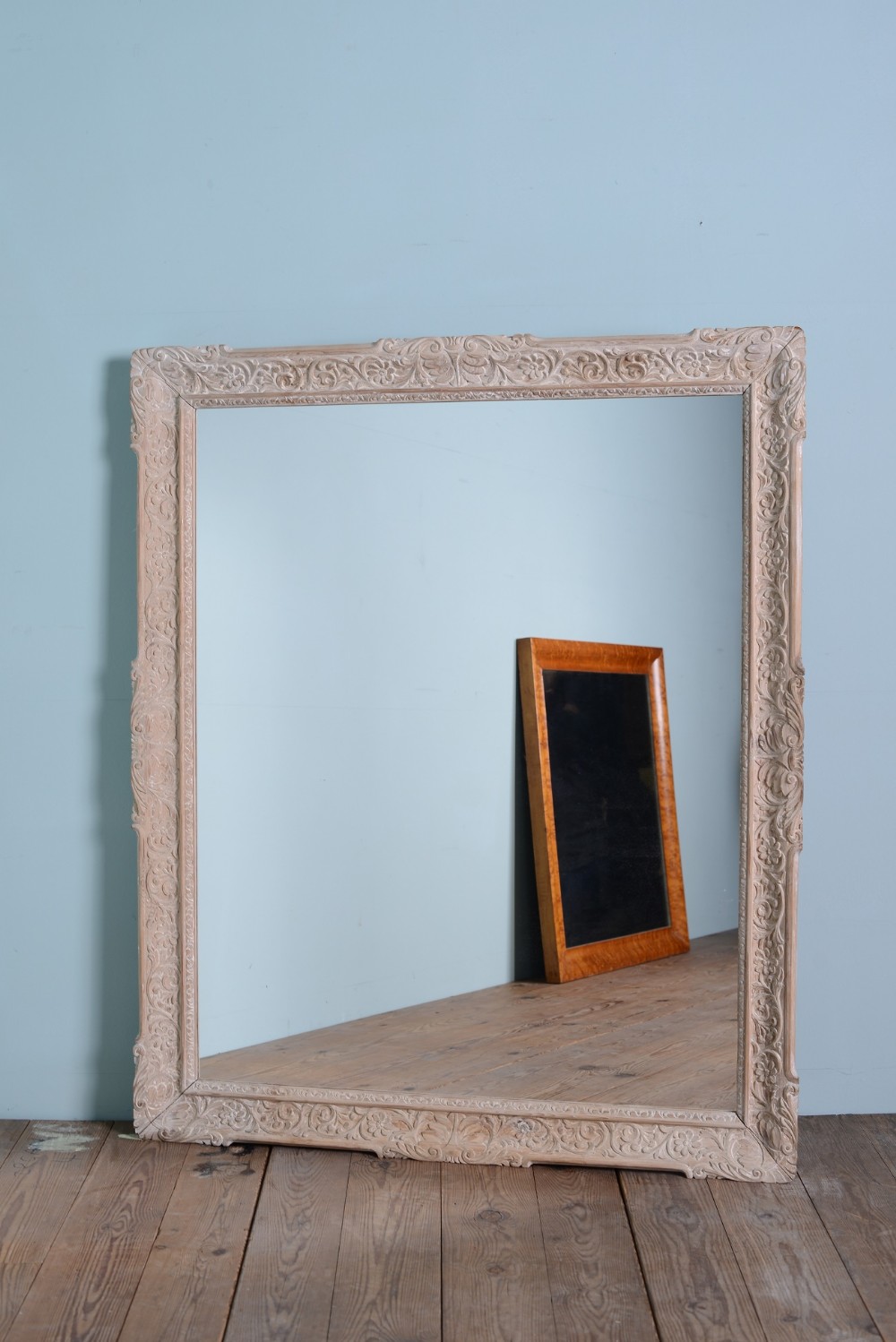 Beautiful 19th century Antique Pine & Gesso Mirror. 