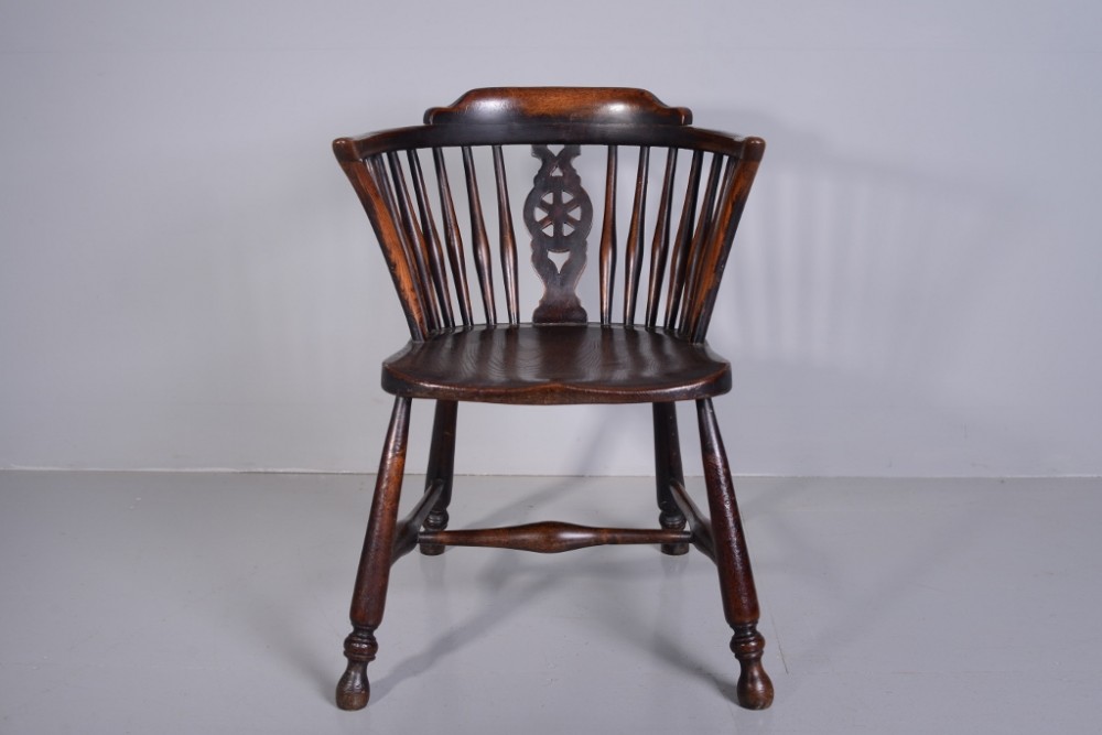 Country Antique Armchair in Elm.