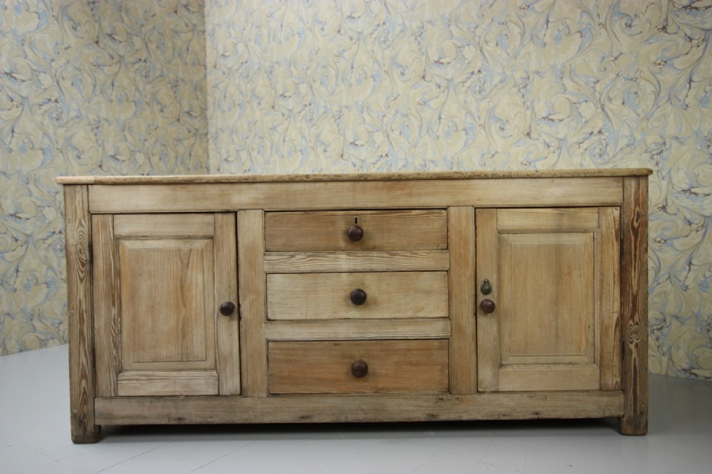 18th Century Antique Cumbrian Pine Dresser.