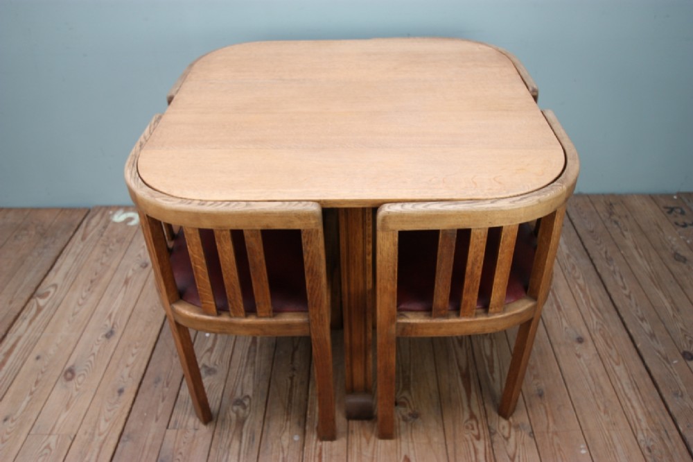 1920's Oak Dining Table & Four Dining Chairs.