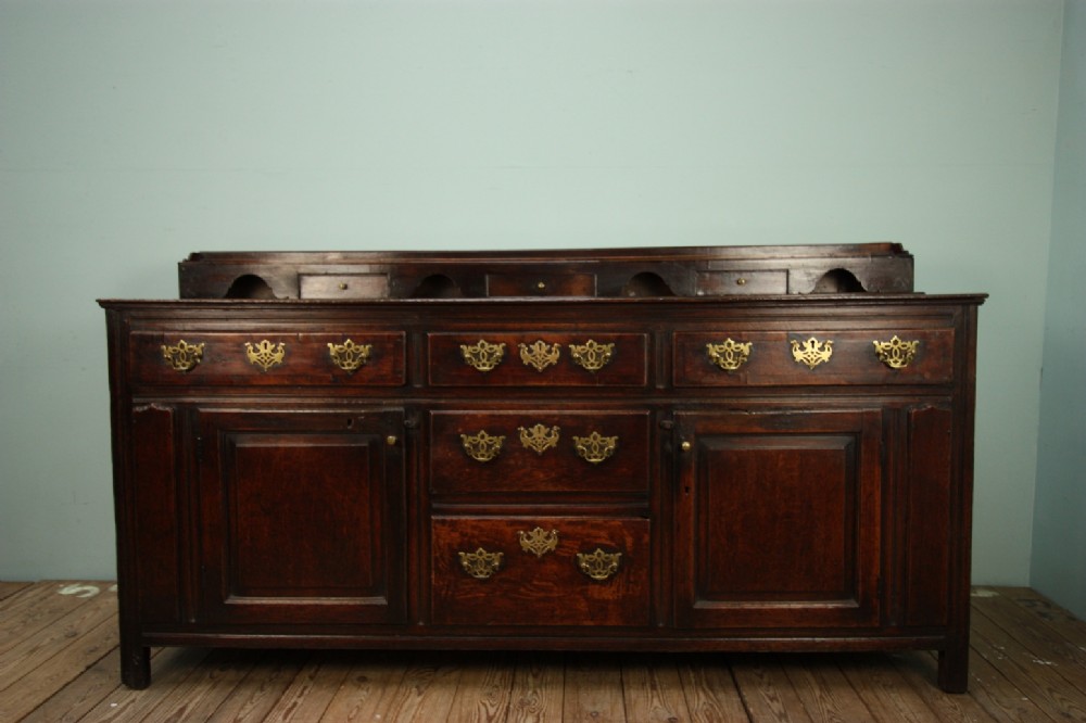 18th Century Antique Oak Yorshire Dresser.
