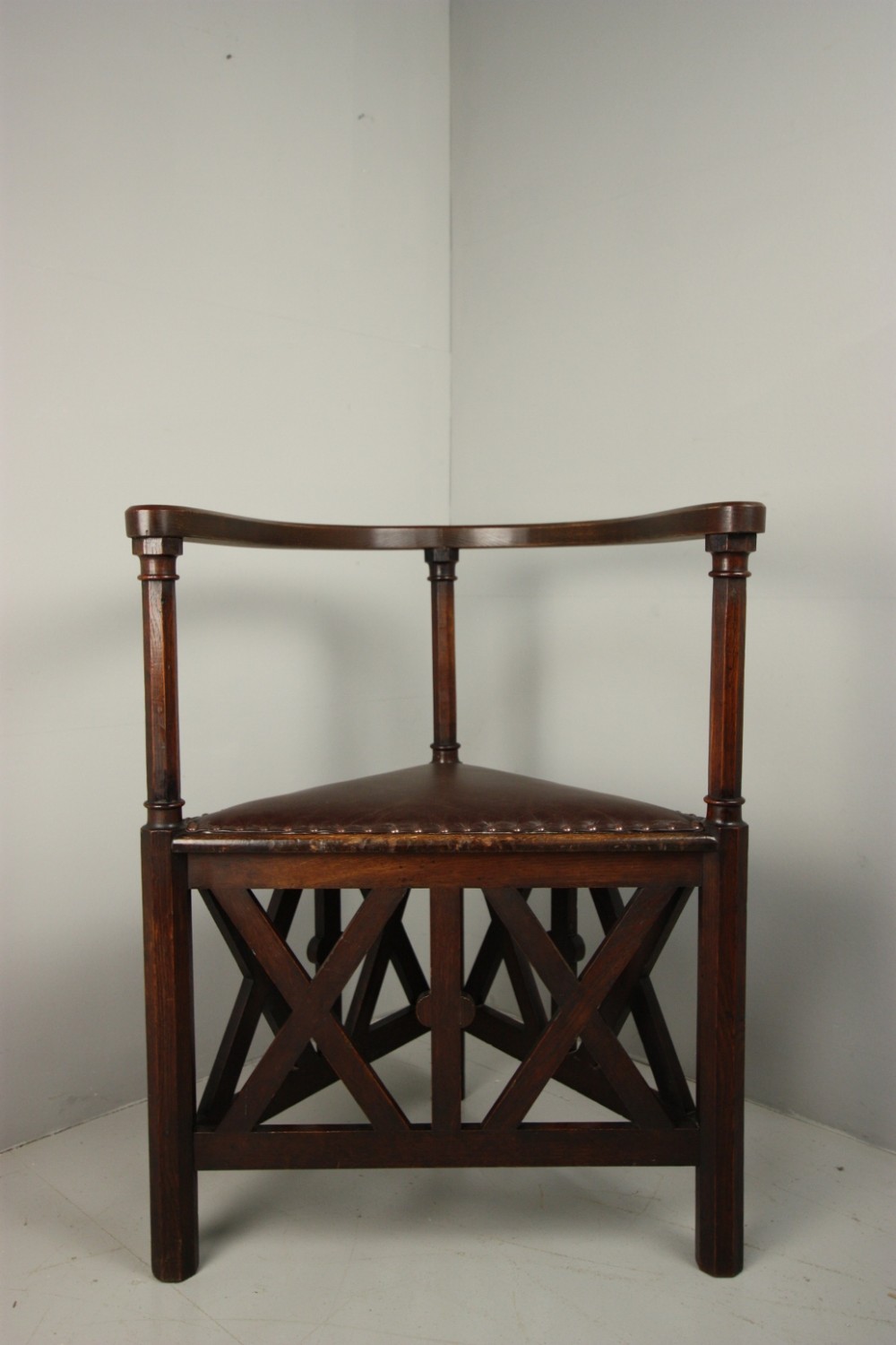 Antique Arts & Crafts Oak Side Chair. 