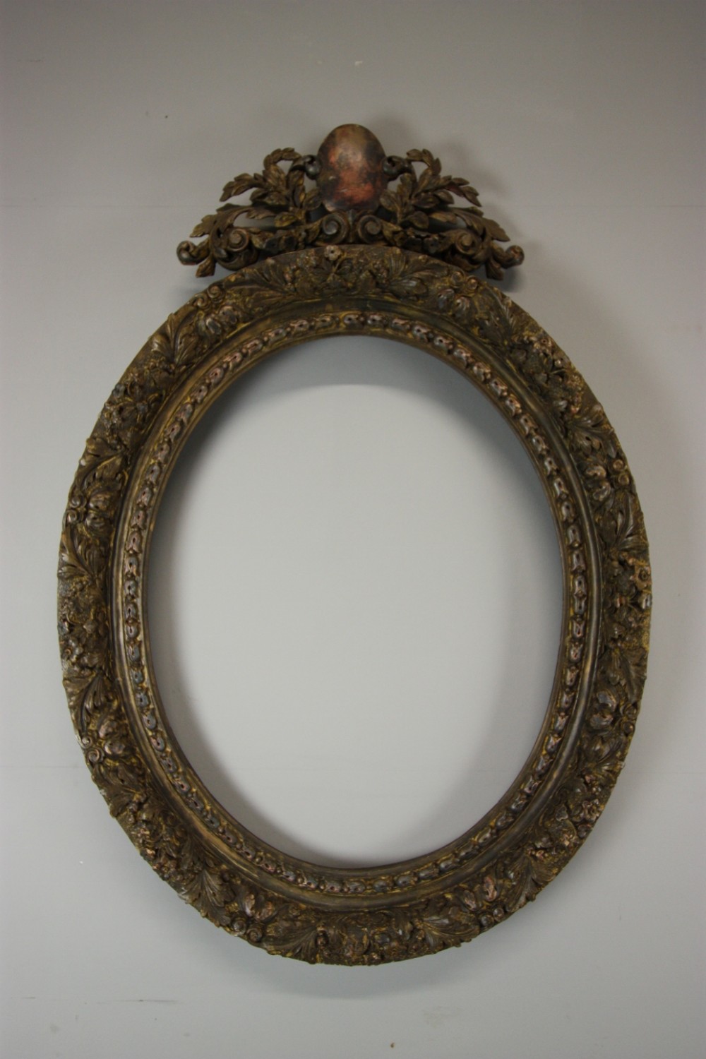 19th Century Antique Carved Gilt Oval Frame.