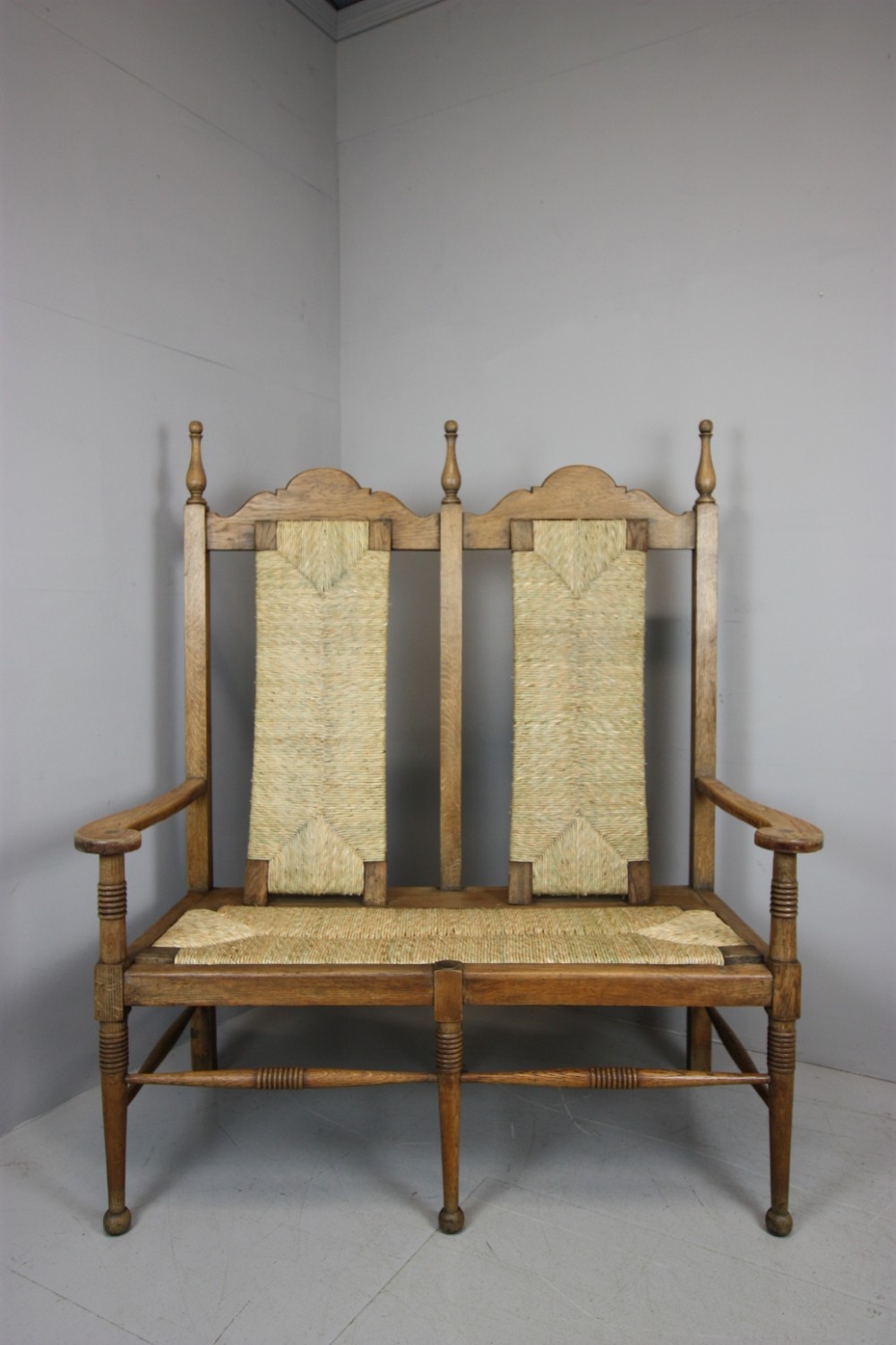 Rare Design William Birch Antique Settle. 