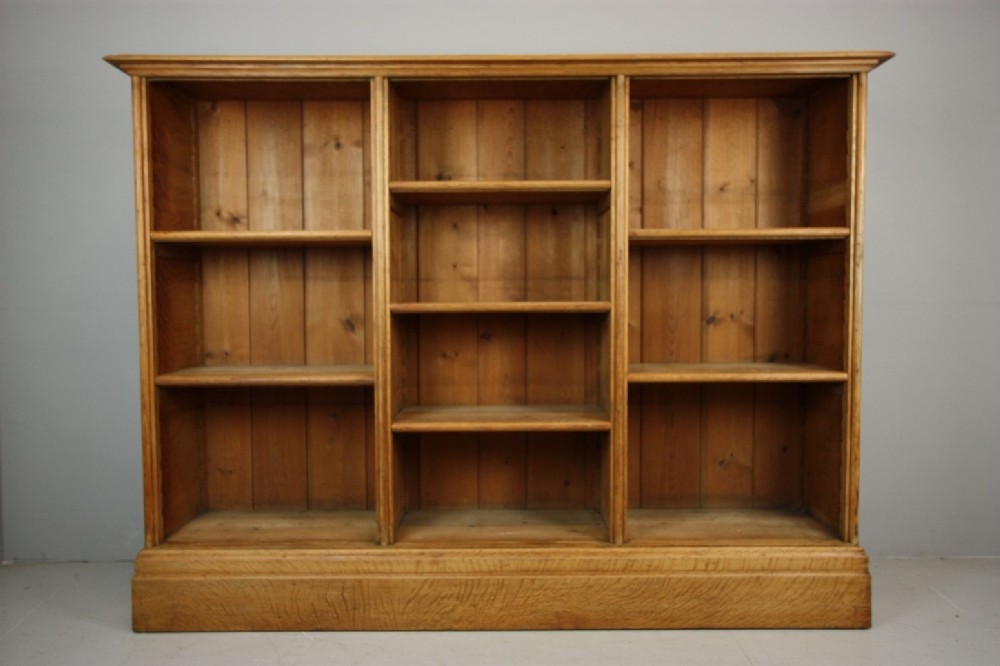 19th Century English Antique Oak Open Bookcase. 