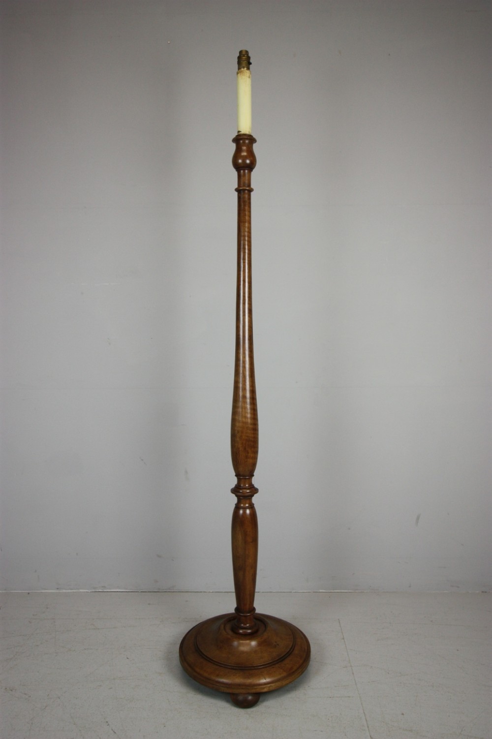 Lovely English Antique Walnut Standard Lamp. 