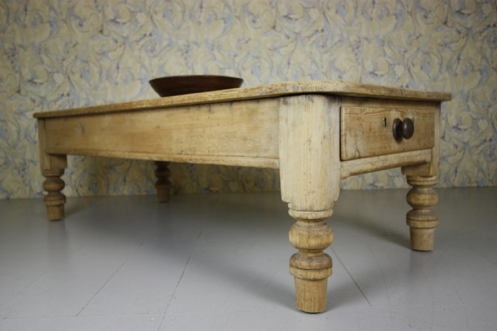 English 19th Century Antique Pine Coffee Table.