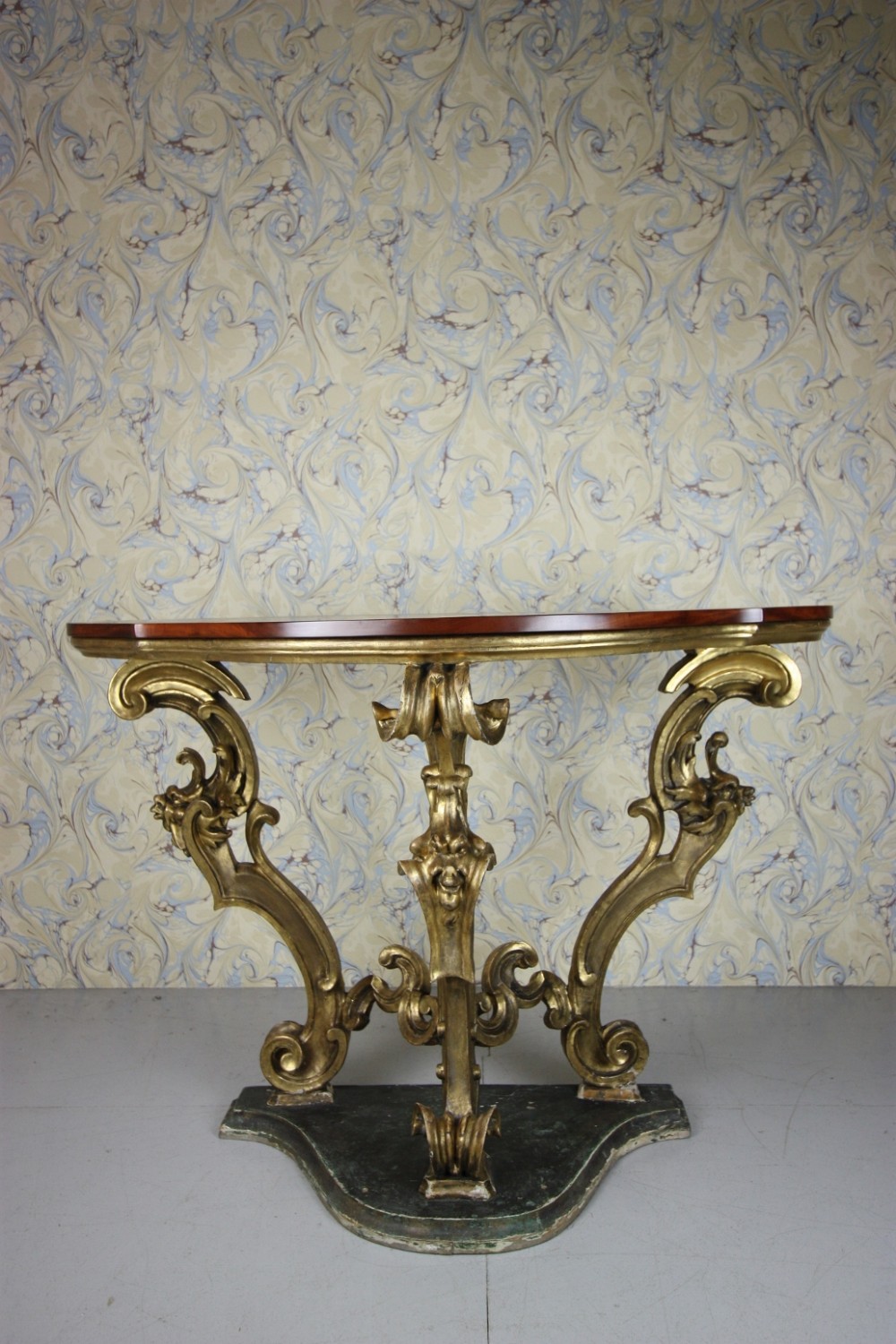 18th Century Antique Carved & Gilt Console Table.