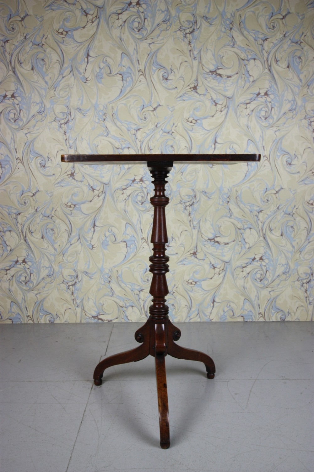 Regency Antique Mahogany Tripod Table.