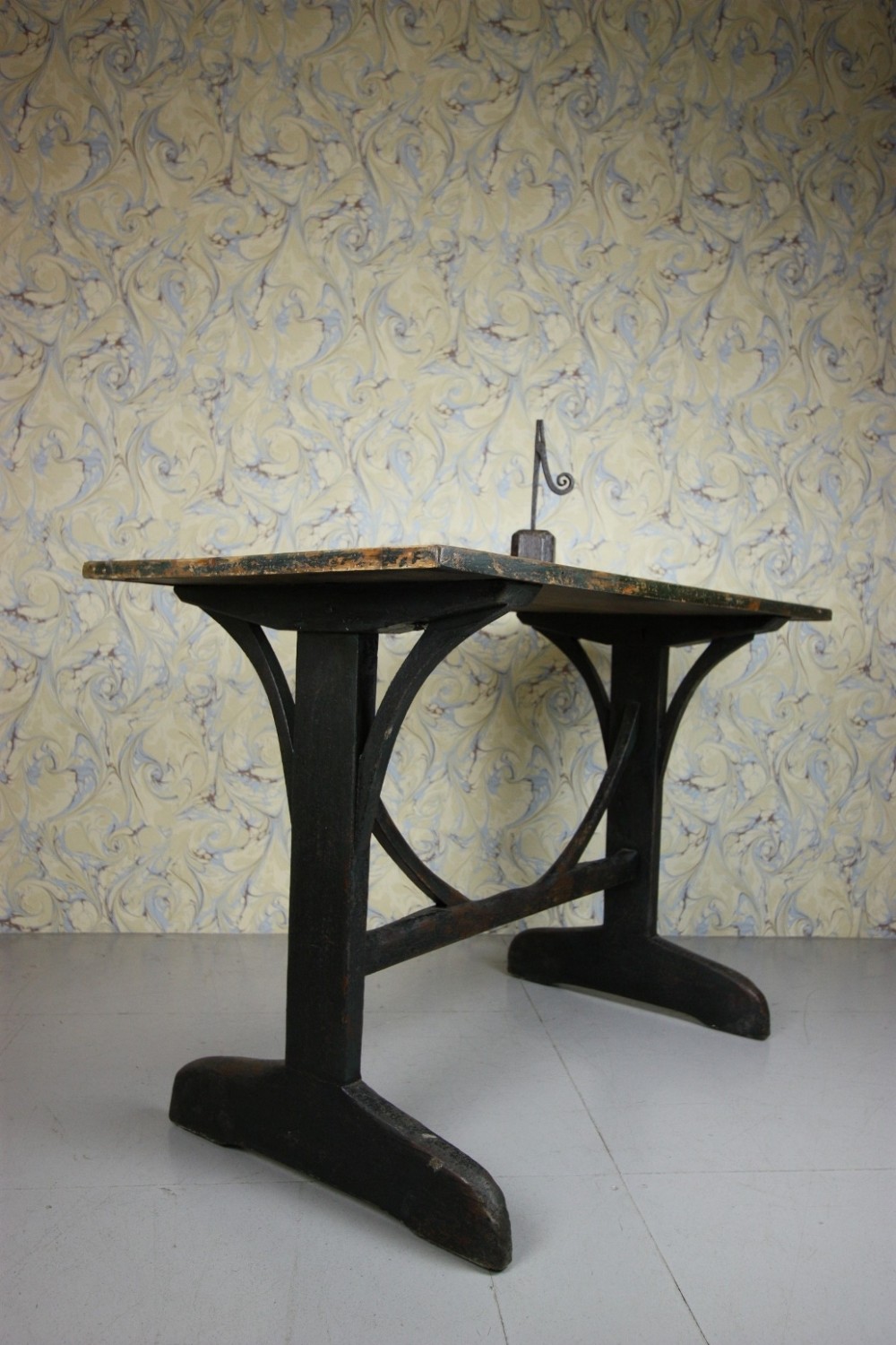 19th Century English Antique Country Tavern Table.