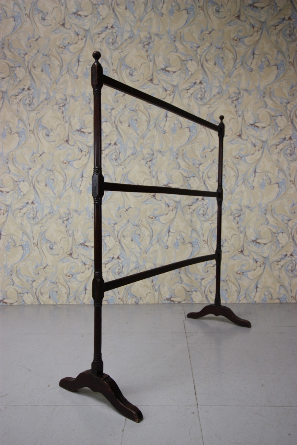 Georgian Antique Mahogany Towel Rail.