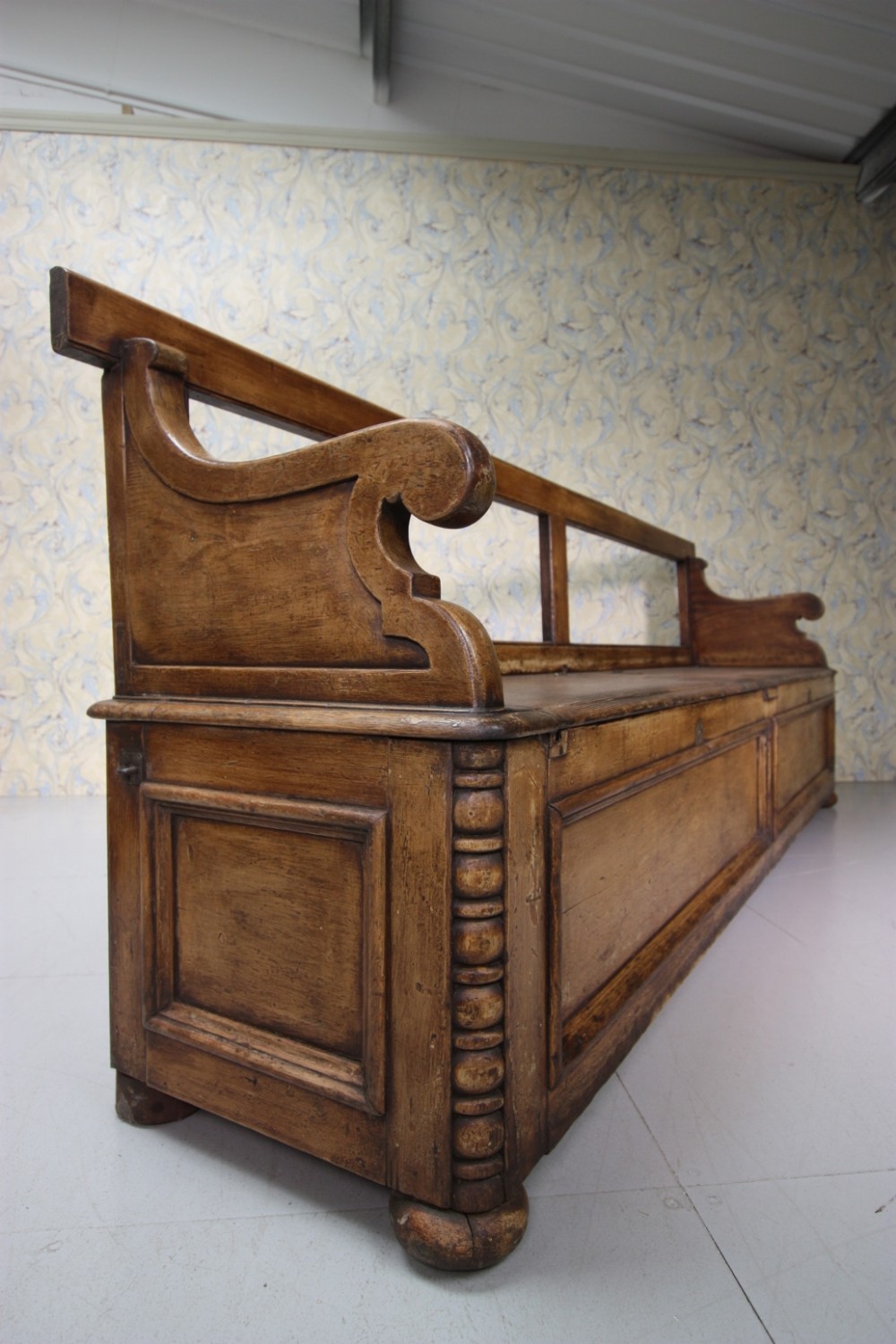 Large 19th Century Antique Box Seat Settle in Paint.