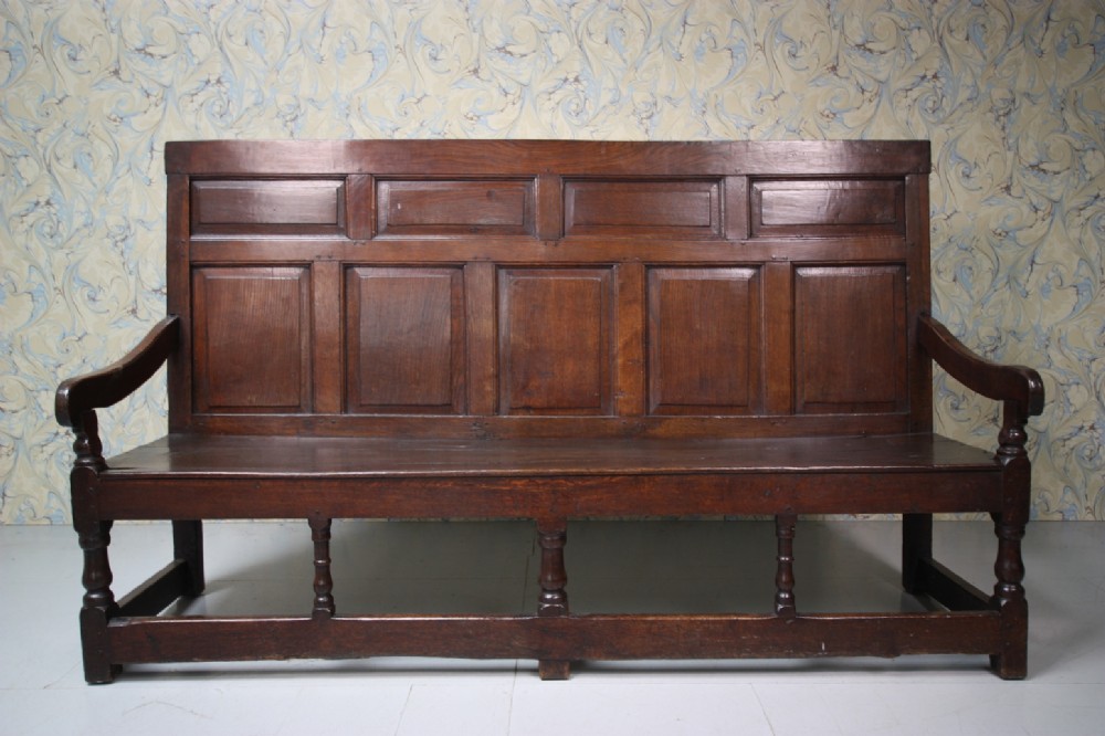 English Early 18th Century Antique Oak Settle.