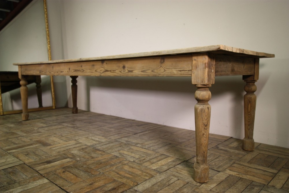 Large Antique Pine Draper's Dining Table.