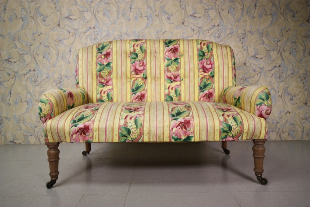 Lovely English 19th Century Antique Sofa.