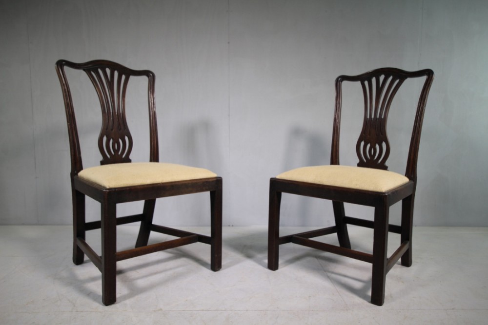Pair of Large Georgian Antique Mahogany Dining Chairs.