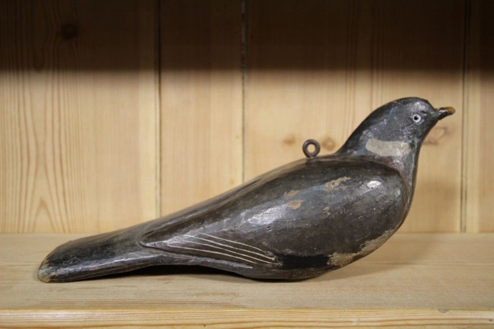 English 19th Century Antique Decoy Pigoen.