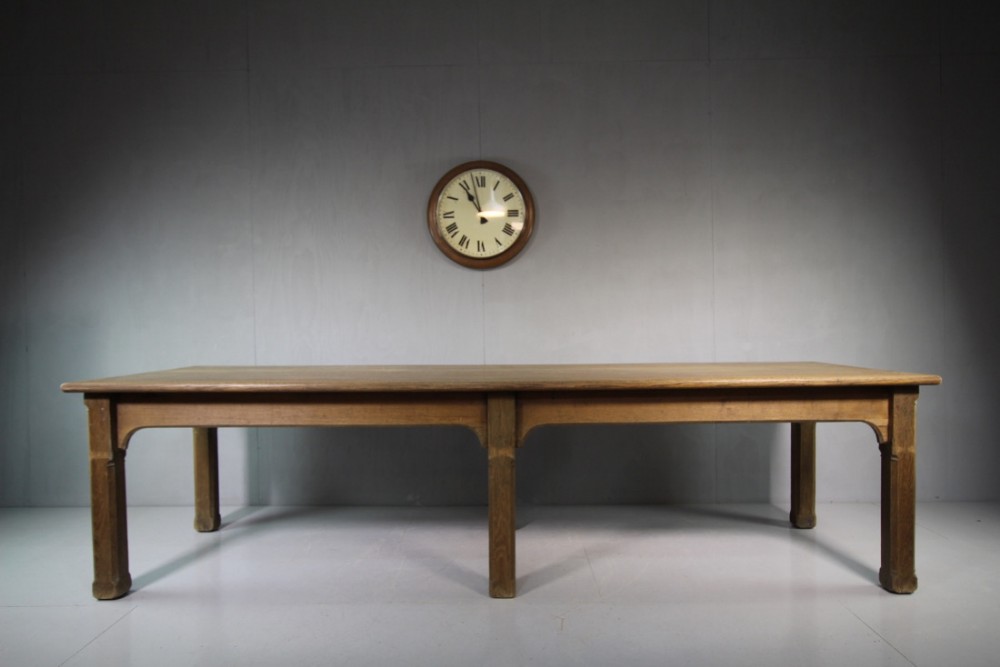 Large 19th Century English Antique Oak Dining Table.