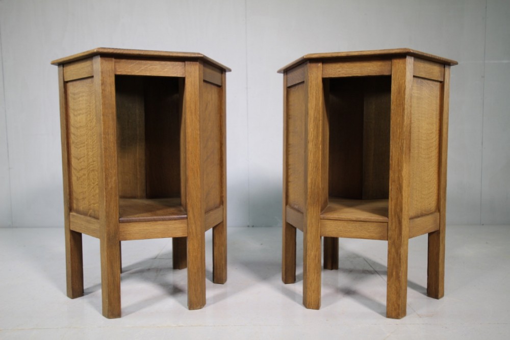 Pair of English 1920's Oak Side Tables