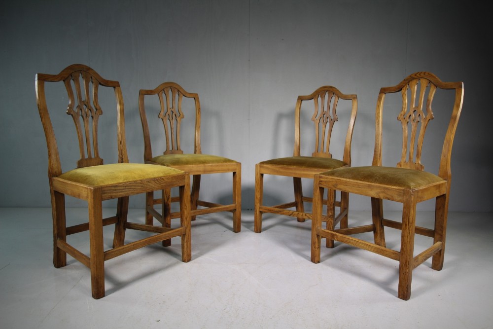 Set of Four Georgian Antique Elm Dining Chairs.