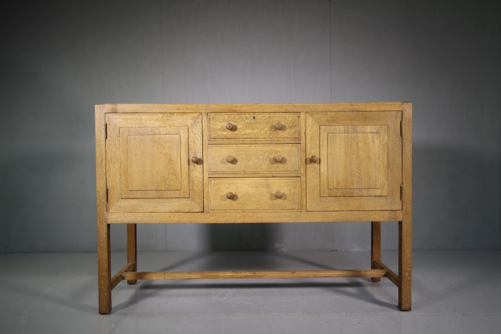 Superb Quality 1920's Heals Oak Fielded Dresser 