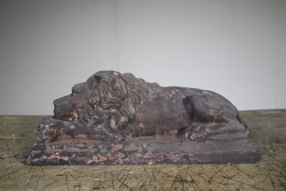 Engish 19th Century Antique Terracotta Sleepy Lion