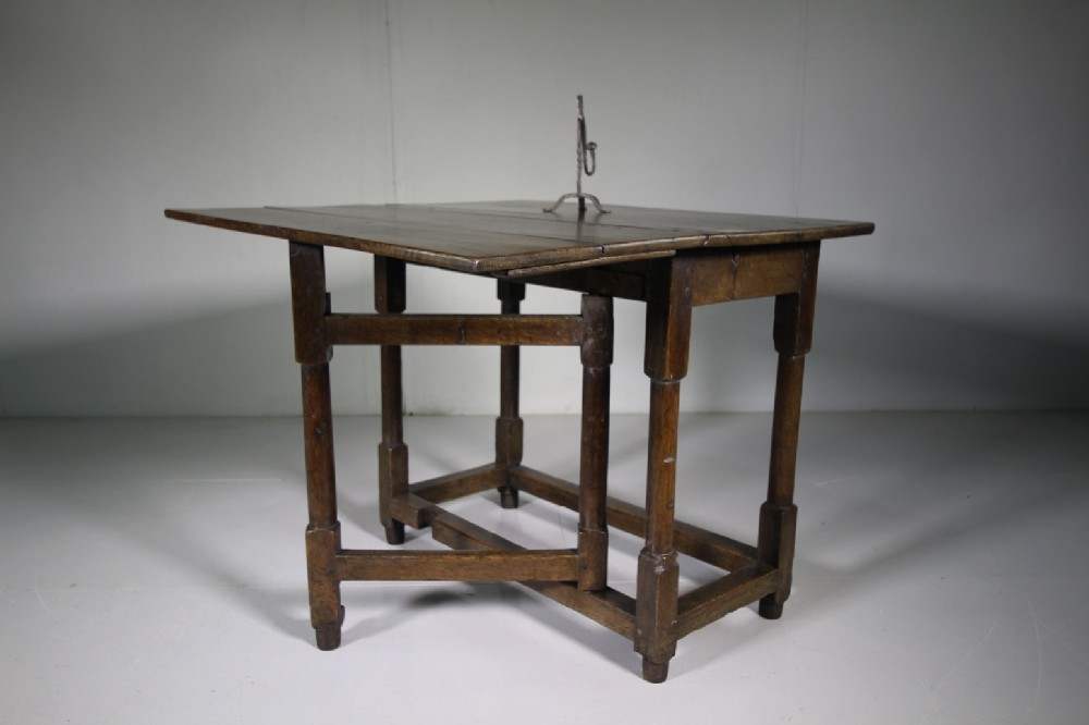 English 17th Century Antique Oak Dining Table