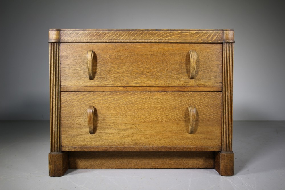 1930's Heals Odeon Style Oak Chest of Drawers