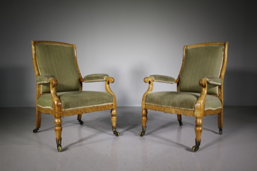 Pair of English 19th Century Antique Maple Armchairs
