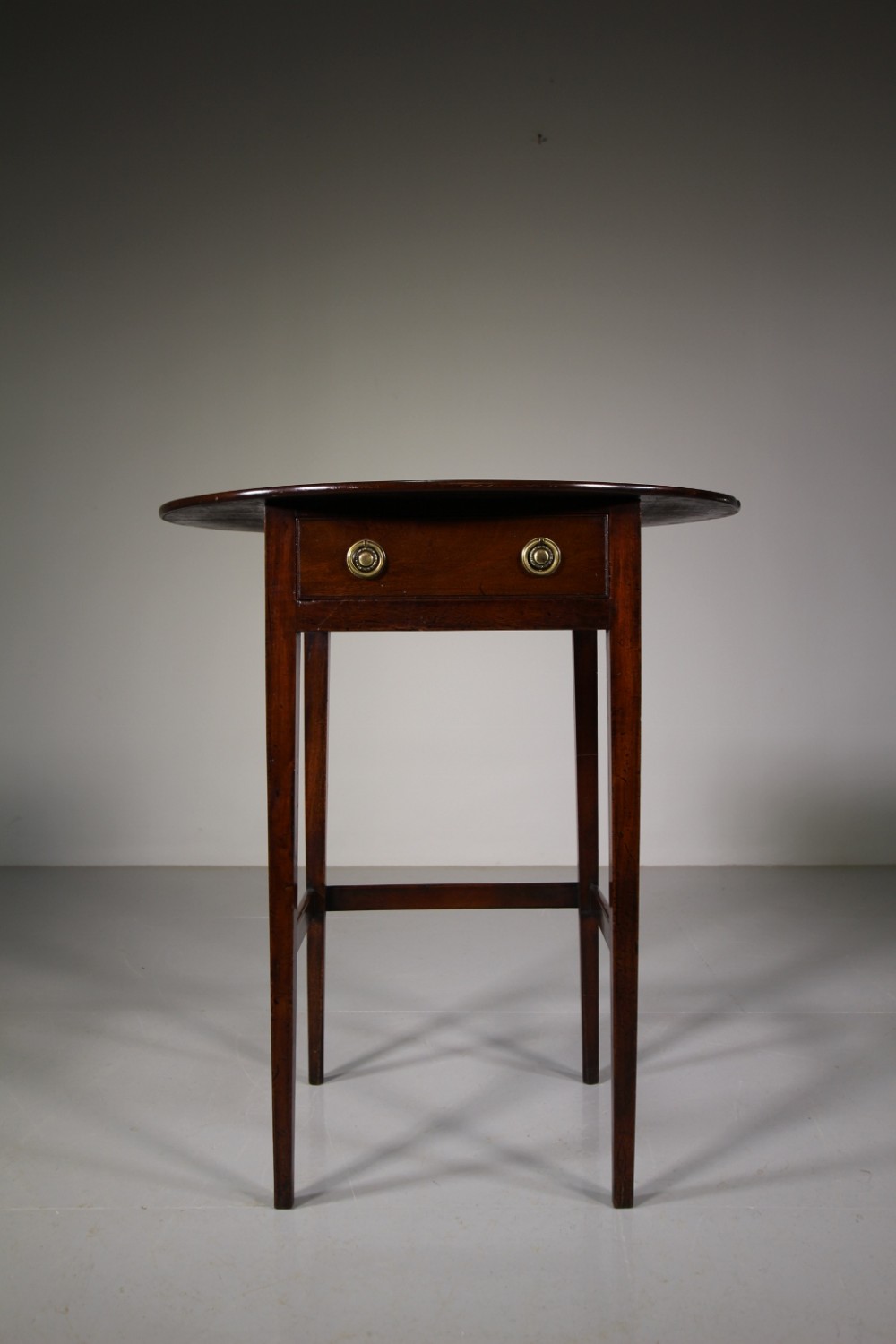 Georgian Antique Oval Mahogany Side Table
