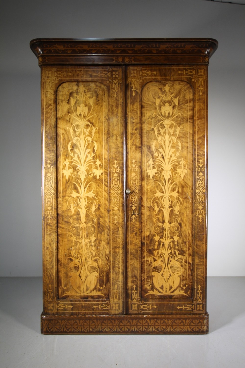 Wonderful English 19th Century Antique Pine Wardrobe 