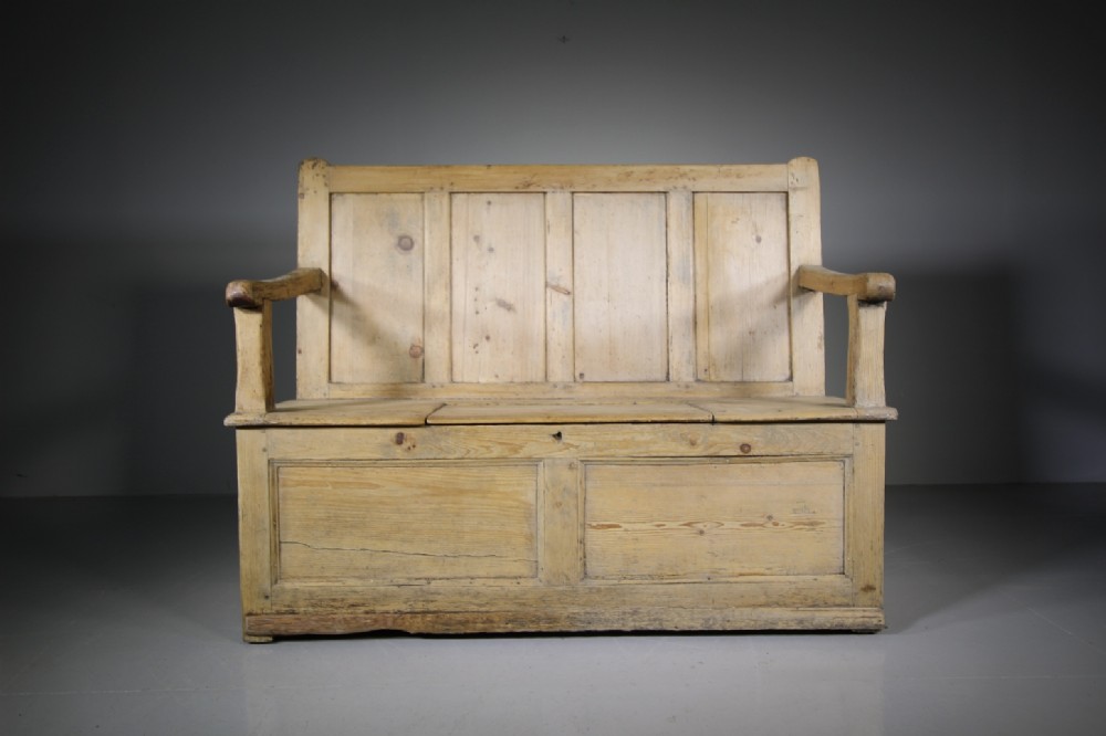 Early 19th Century Welsh Antique Pine Box Seat Settle
