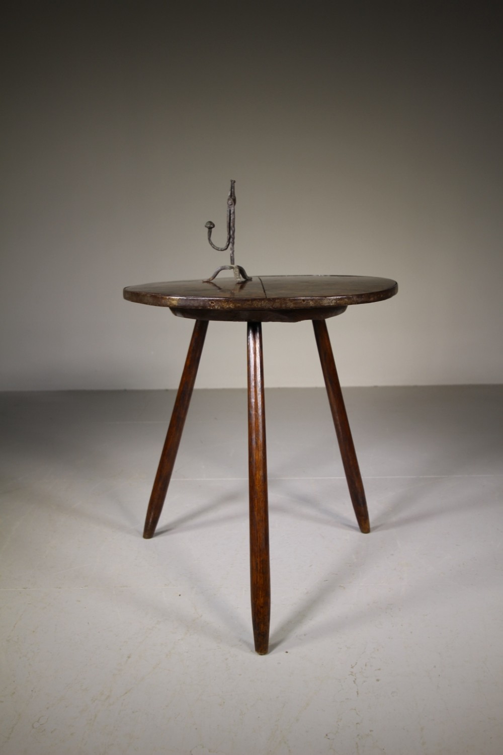 English 18th Century Antique Burr Dairy Table