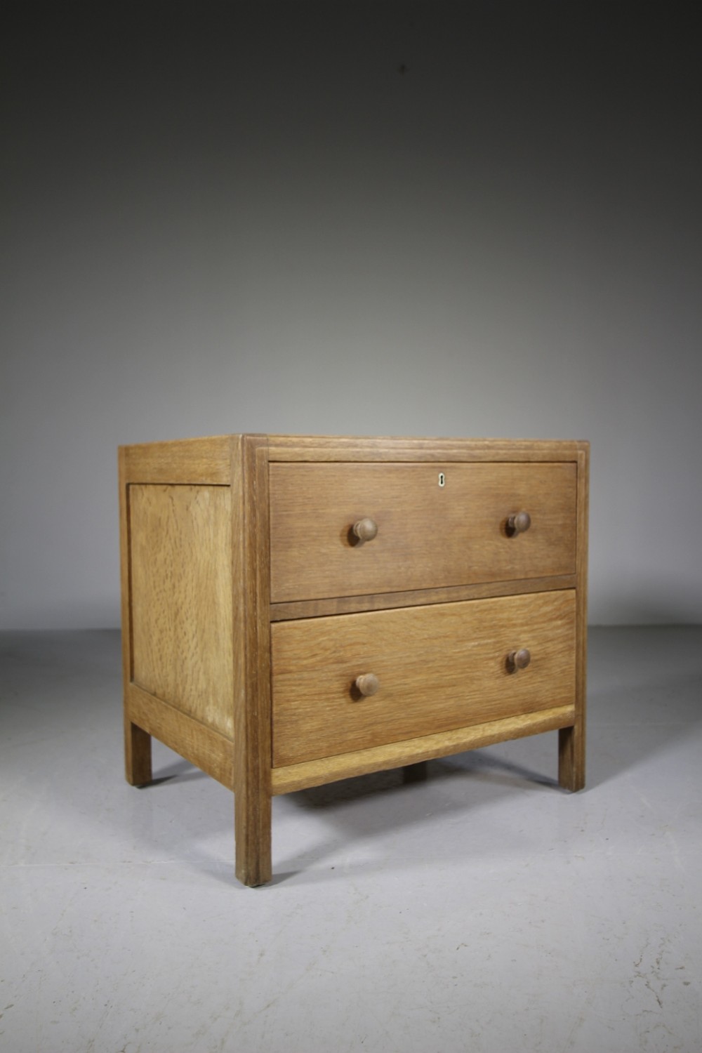 1920's Heals of London Oak Chest of Drawers - Labelled