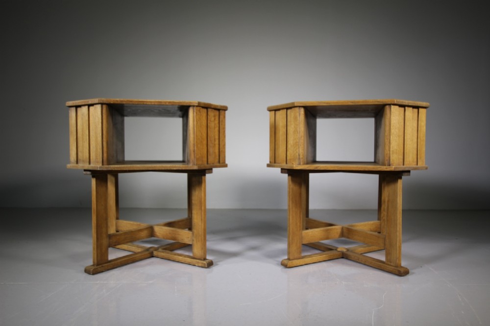 Superb Pair of Heals of London 1920’s Oak Book Tables