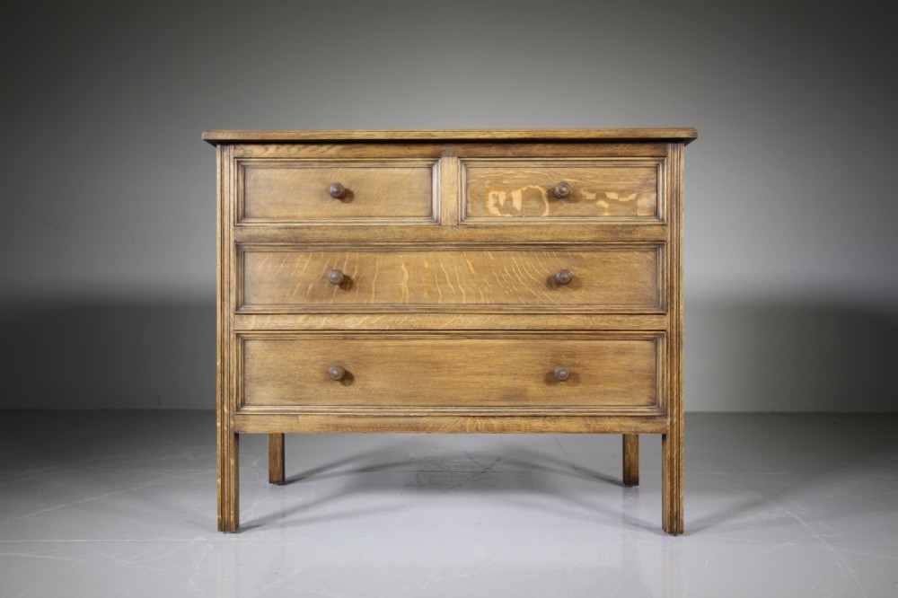 Heals of London 1920’s Oak Chest of Drawers – Labelled