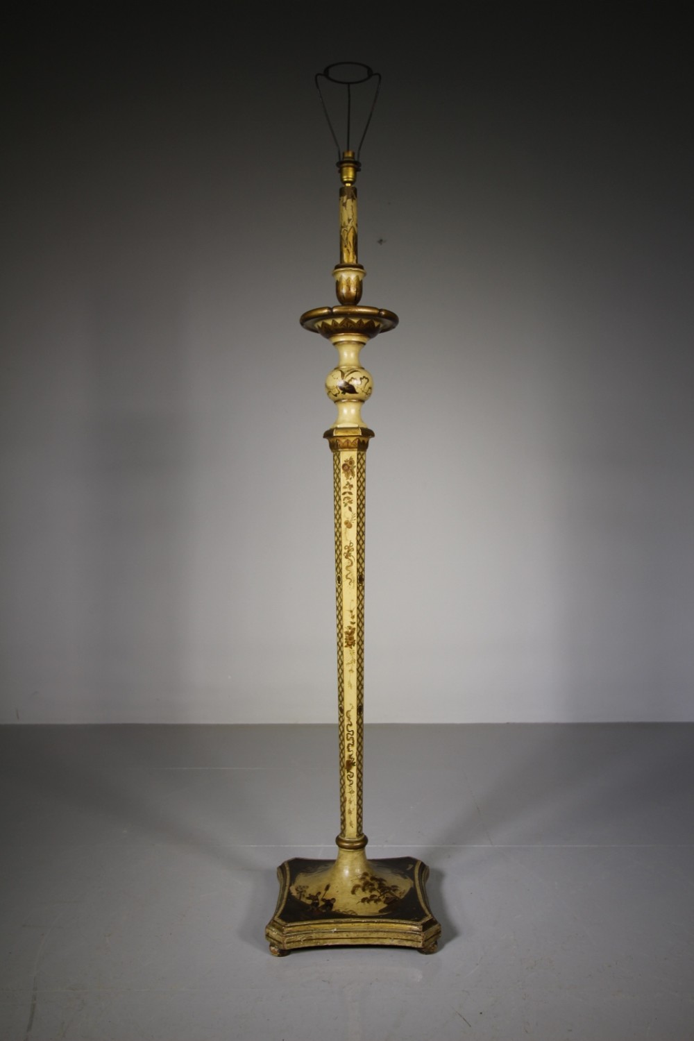 English Edwardian Antique Chinoiserie Floor Lamp
