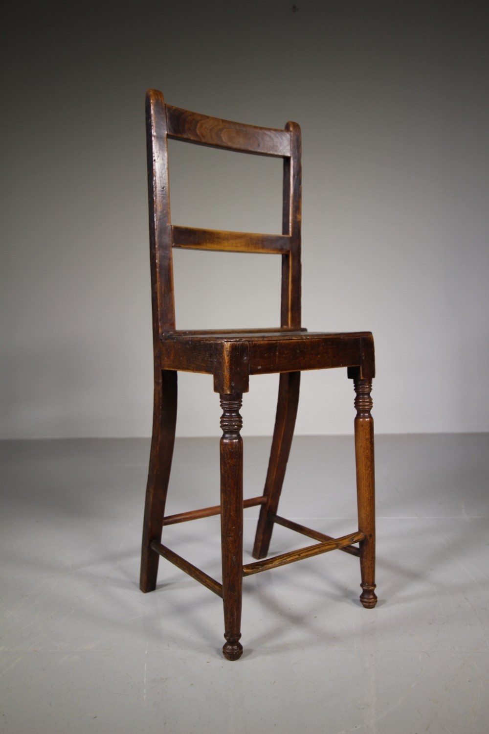 Beautiful English Antique Elm Deportment Chair