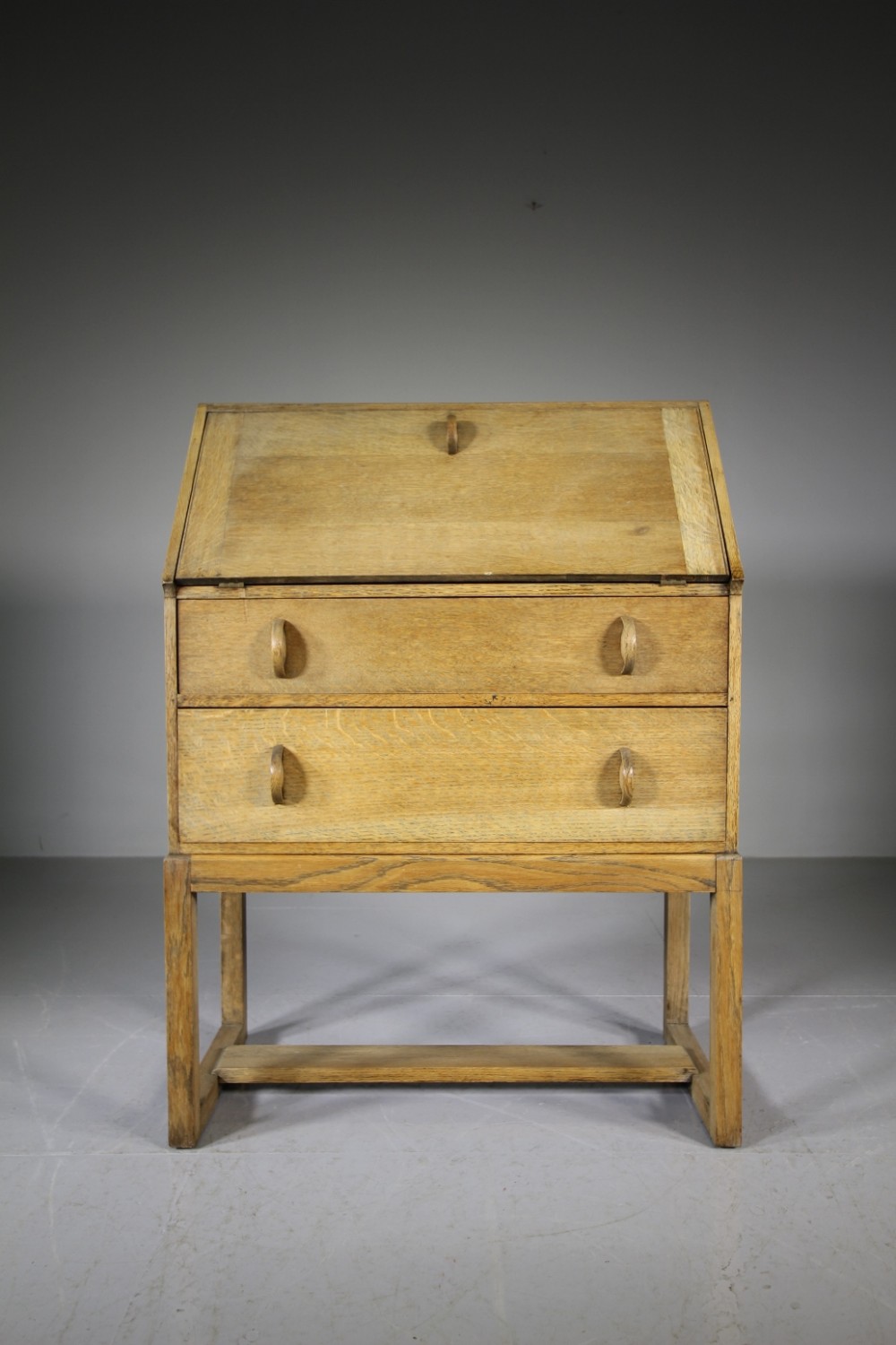 Heals of London 1930’s Oak Bureau