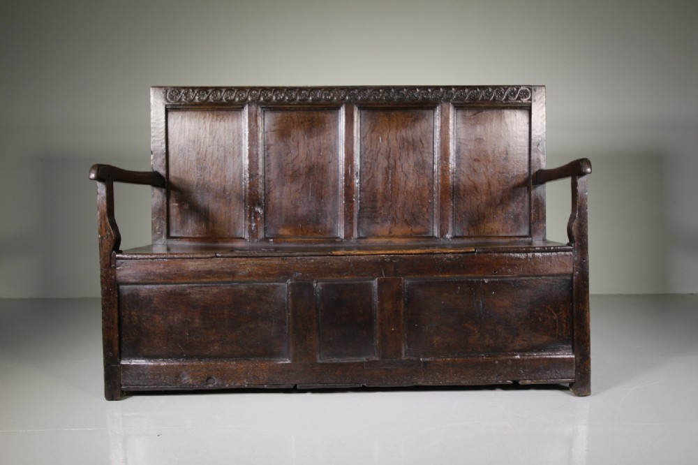 17th Century English Period Oak Antique Box Seat Settle