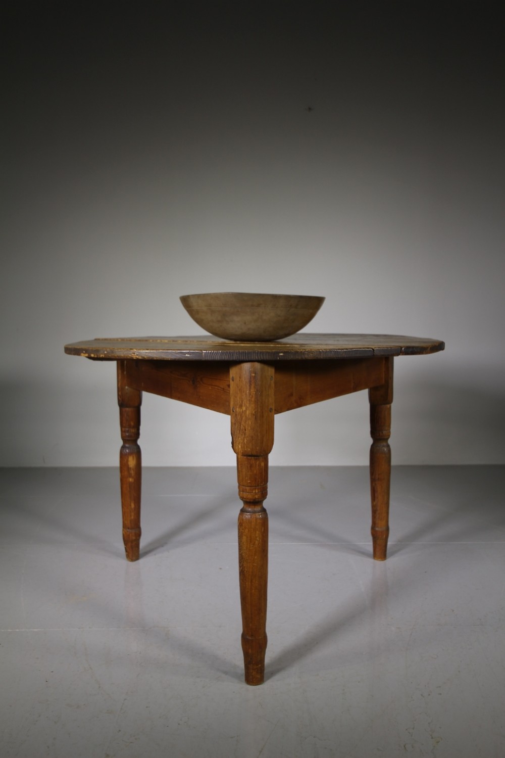 Large English 19th Century Antique Pine Cricket Table