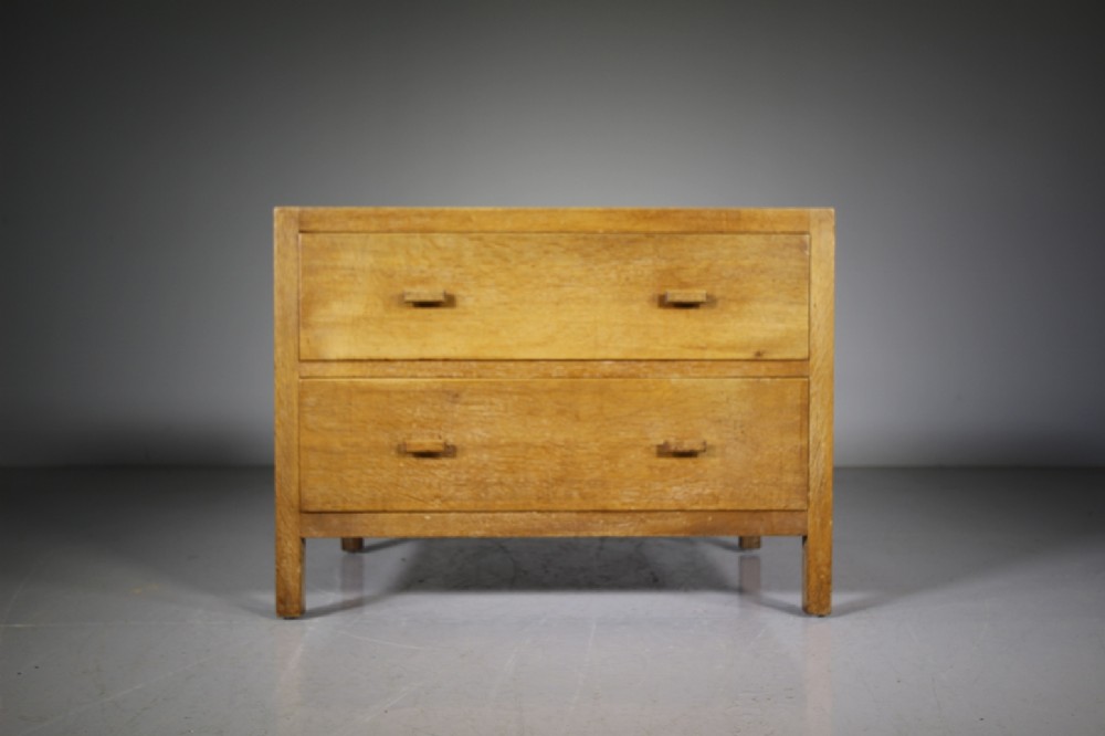 Heals of London 1920’s Low Oak Chest of Drawers – Labelled