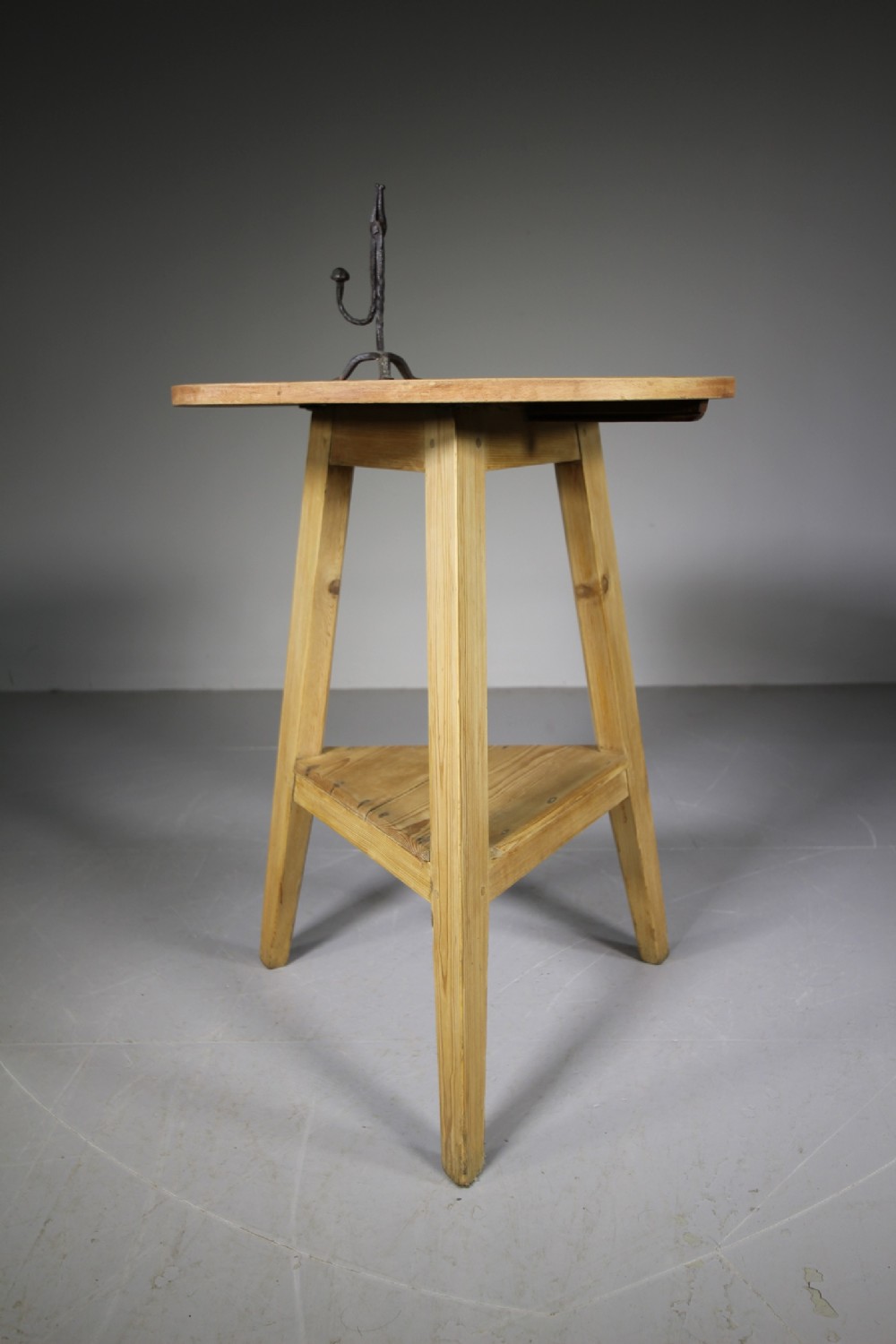 English 19th Century Antique Pine Cricket Table 