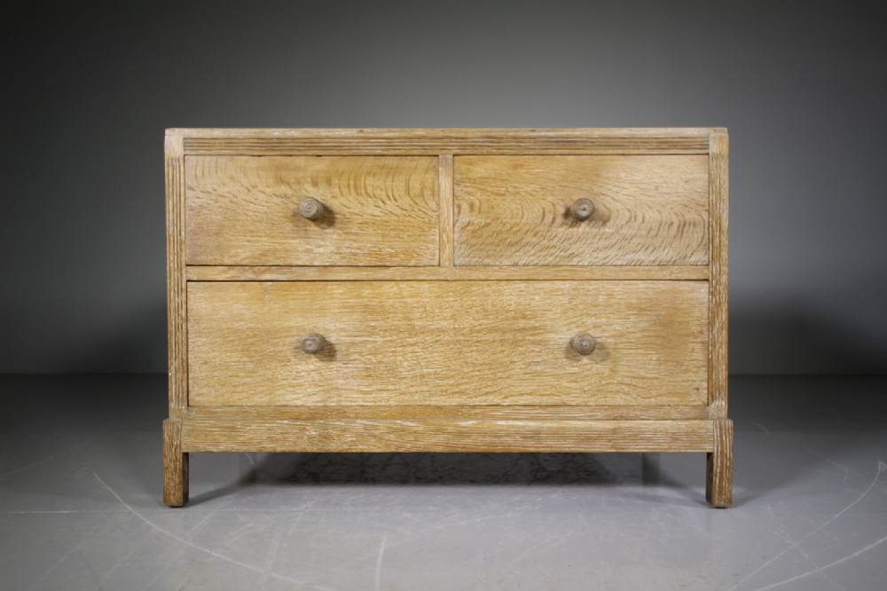 Heals 1920’s Oak Low Chest of Drawers – Labelled